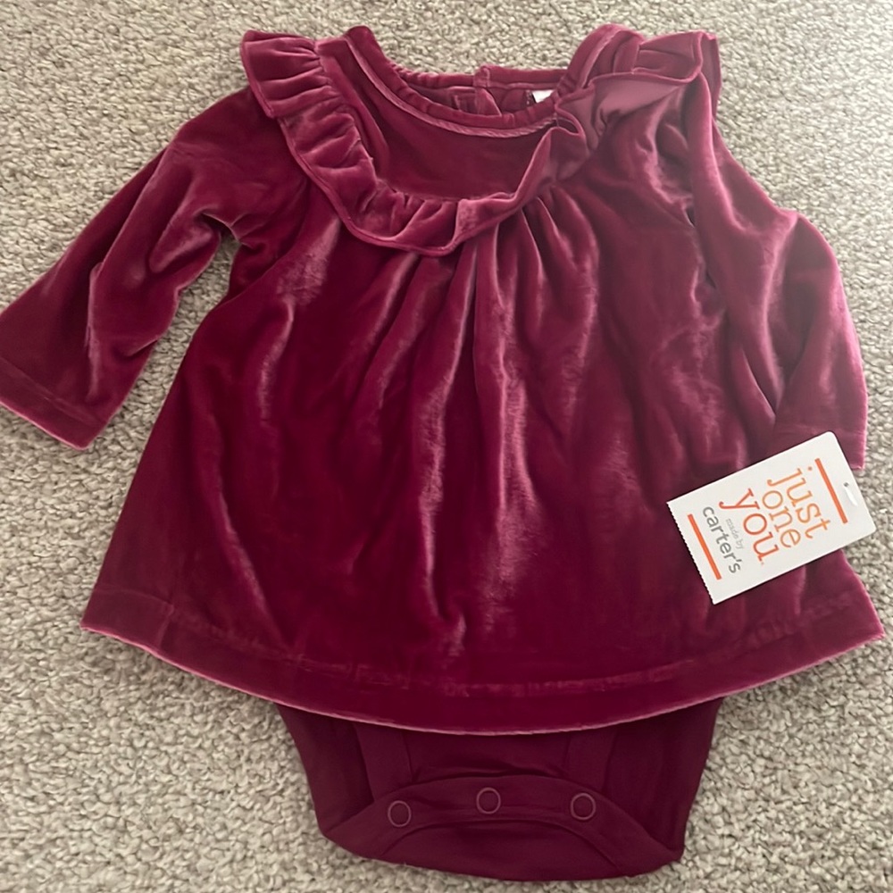 Beautiful top - velvet new with tags